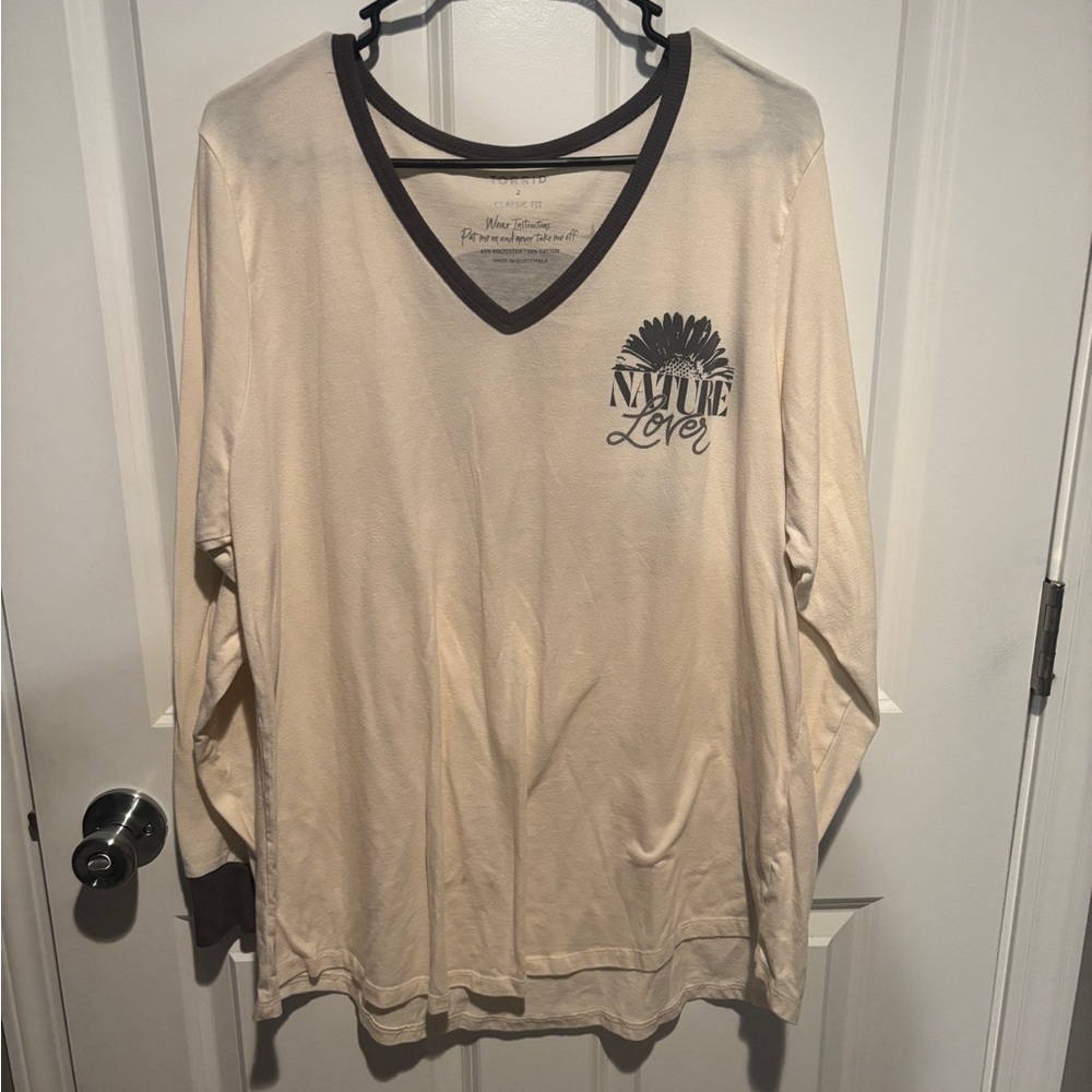 Torrid: Cream Long Sleeve Shirt